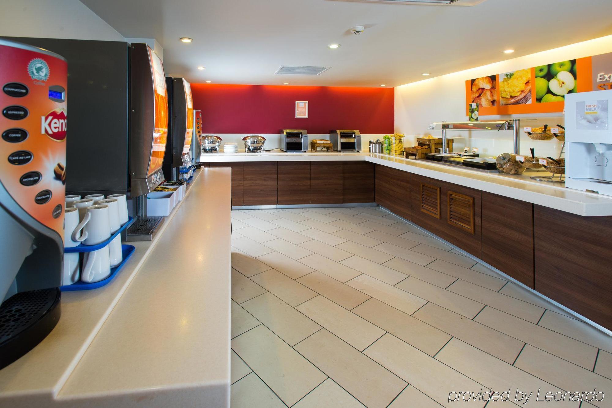 Express - Glasgow Airport By Ihg 3*