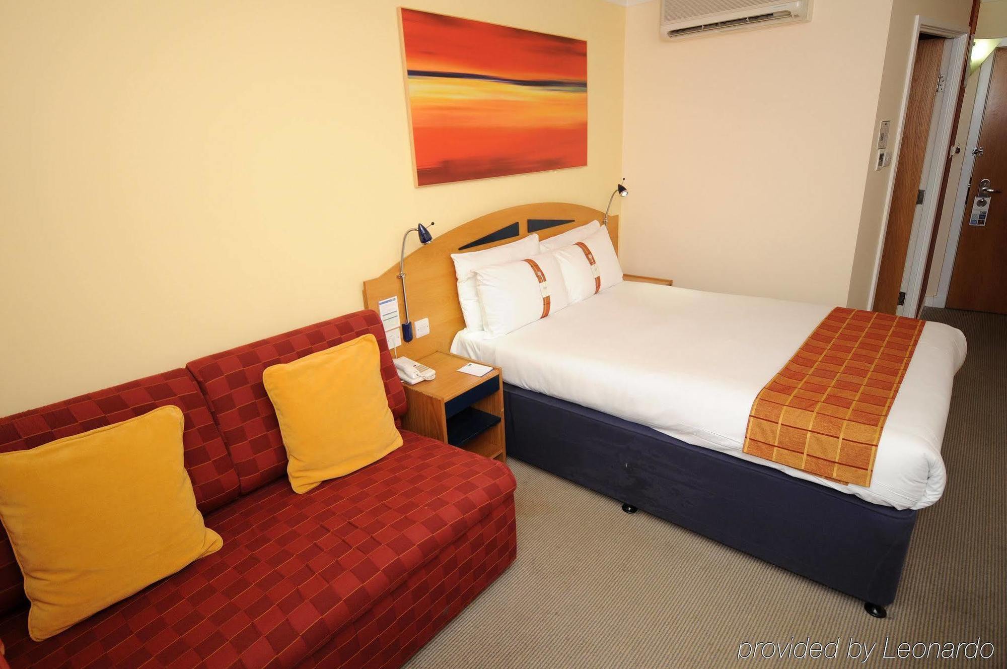 Express - Glasgow Airport By Ihg 3*