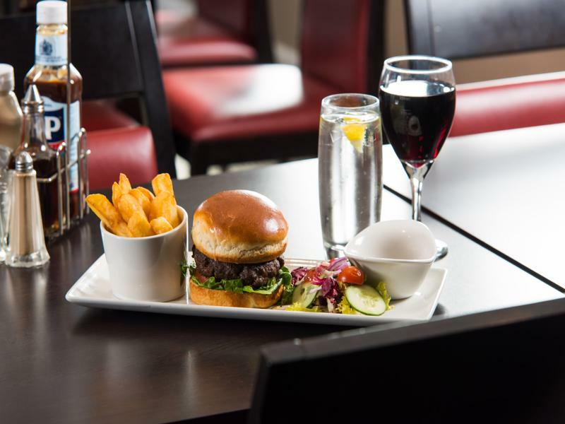 Express - Glasgow Airport By Ihg 3*